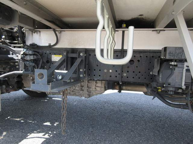 中古トラック いすゞ冷凍バン ＃11