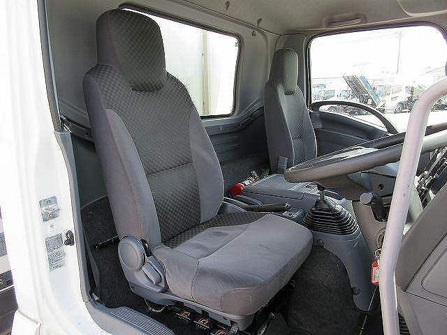 中古トラック いすゞ冷凍バン #13