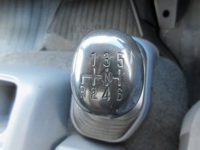 中古トラック いすゞ冷凍バン ＃16