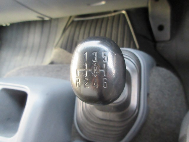 中古トラック いすゞ冷凍バン ＃16