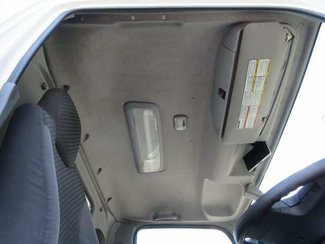 中古トラック いすゞ冷凍バン ＃24