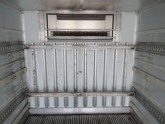 中古トラック いすゞ冷凍バン ＃6