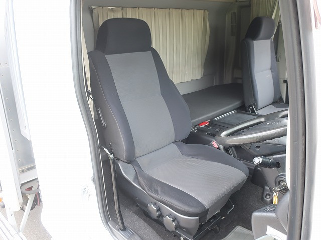 中古トラック 日野冷凍ウィング ＃13