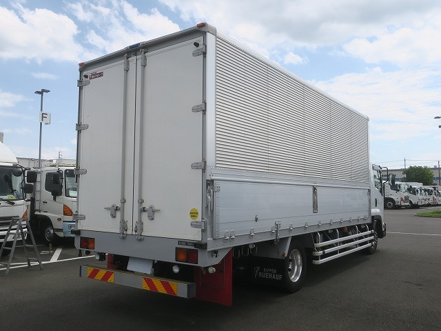 中古トラック いすゞアルミウィング ＃3