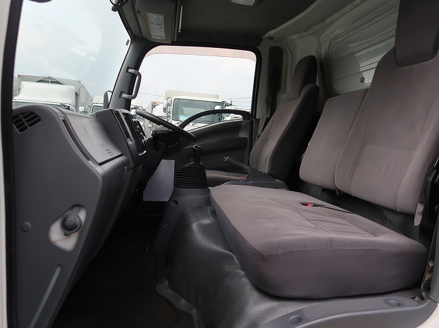 中古トラック いすゞアルミバン ＃22