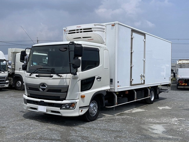 中古トラック 日野冷凍バン