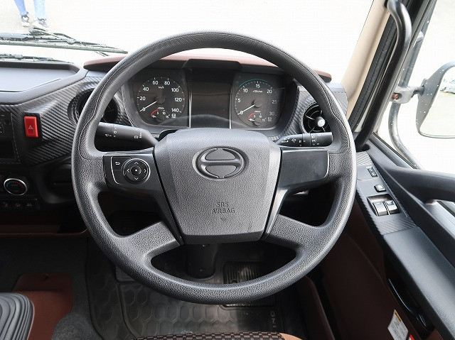 中古トラック 日野 レンジャー 中型冷凍バン