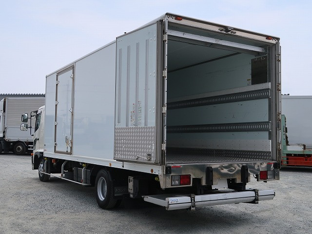 中古トラック 日野 レンジャー 中型冷凍バン
