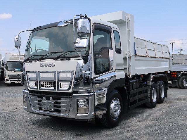 [Vehicles for lease rental only] 2014 model Isuzu Giga large dump truck Shinmaywa 5100 body width 220cm 380 horsepower