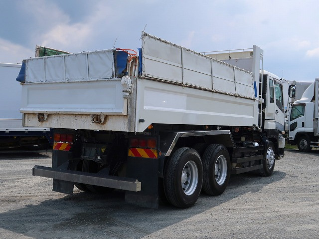 中古トラック いすゞダンプ ＃3