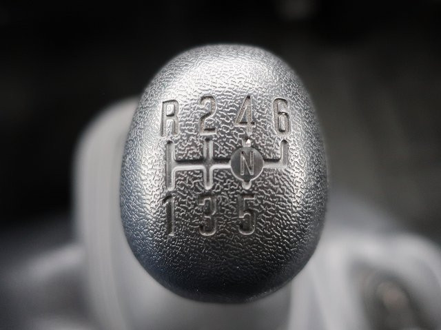 中古トラック いすゞ冷凍バン ＃18