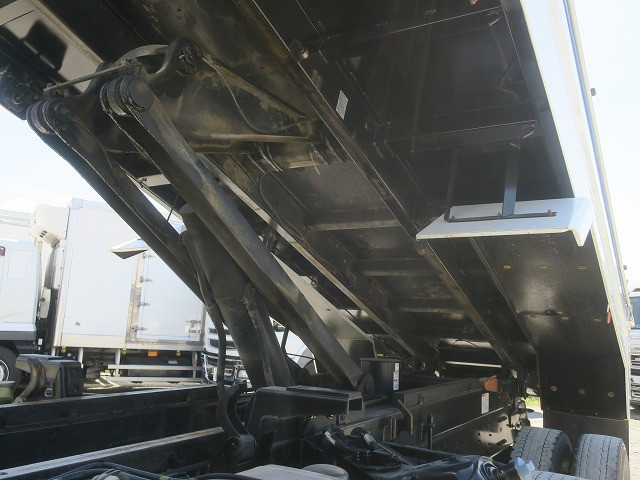 中古トラック 三菱ふそうダンプ ＃8