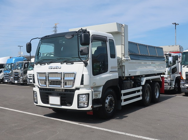 [Lease Rental Vehicle] 2015 Isuzu Giga Large Dump Truck, 5100 Body, 2 Differentials, 380 HP 