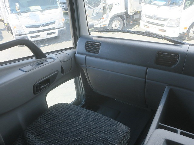 中古トラック UDトラックストラクタヘッド #15