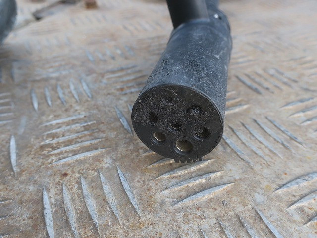 中古トラック UDトラックストラクタヘッド ＃9