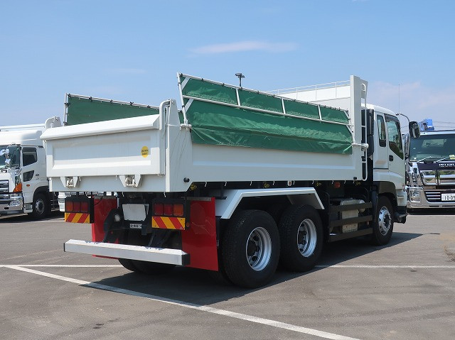 中古トラック いすゞダンプ ＃3