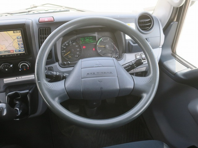 中古トラック 三菱ふそう キャンター 3tアルミバン