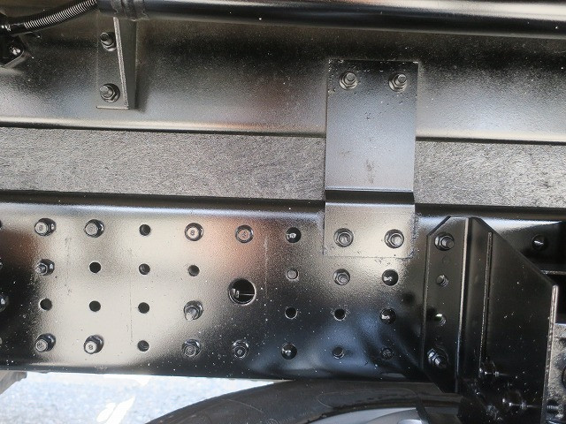 中古トラック 三菱ふそう キャンター 3tアルミバン