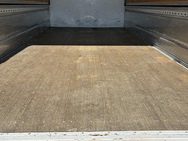 中古トラック いすゞアルミウィング ＃9