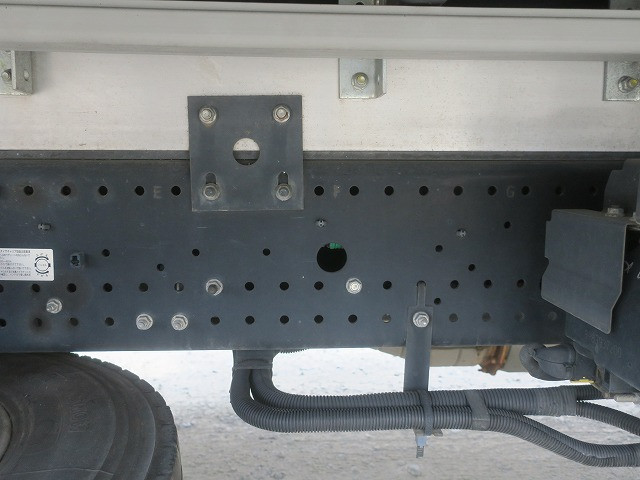 中古トラック いすゞ フォワード 中型アルミウィング 