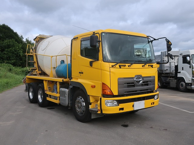 中古トラック 日野コンクリートミキサー車 ＃2