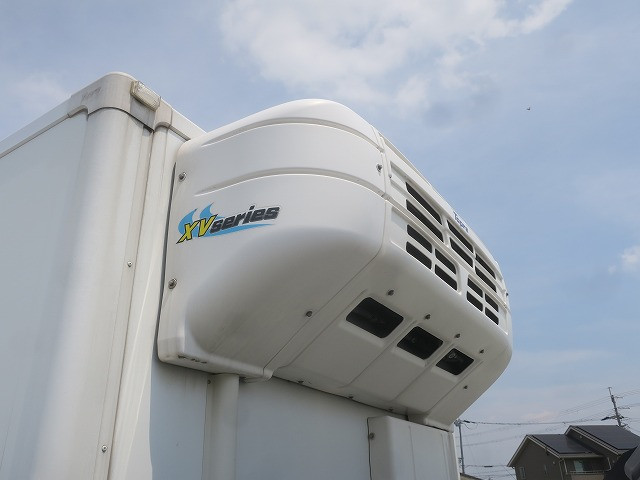 中古トラック いすゞ冷凍バン ＃10