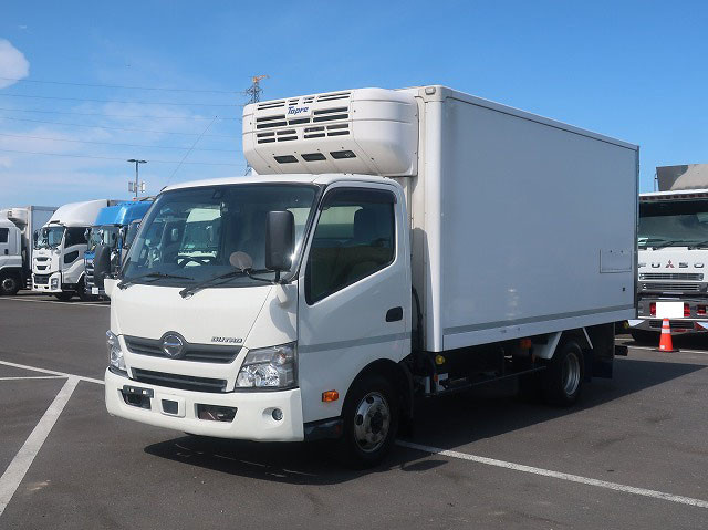 【リースレンタル専用車両】令和1年式 日野 デュトロ 小型冷凍バン 積載2.95t ワイドロング 東プレ製-30度設定 スタンバイ 保冷カーテン キーストン 【準中型免許対応 ※5t限定を除く】
