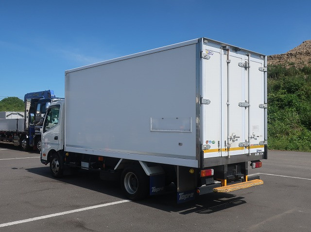 中古トラック 日野冷凍バン ＃4