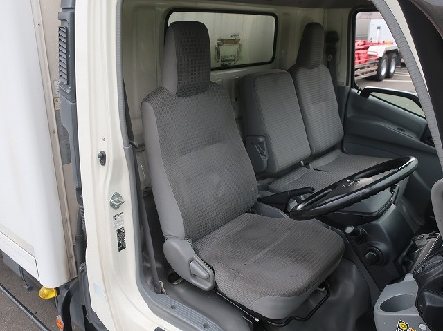 中古トラック 日野冷凍バン ＃12