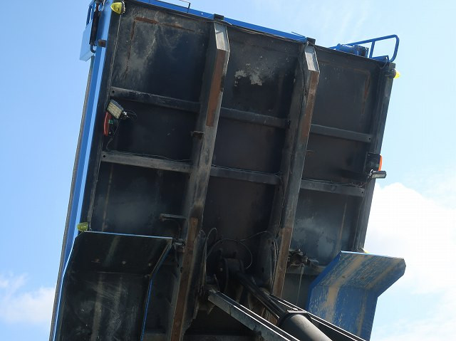 中古トラック いすゞダンプ ＃8