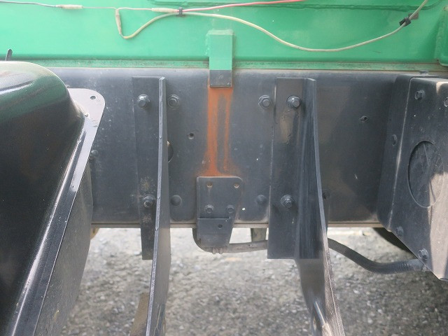 中古トラック UDトラックスコンクリートミキサー車 ＃10