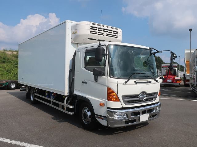 中古トラック 日野冷凍バン ＃2