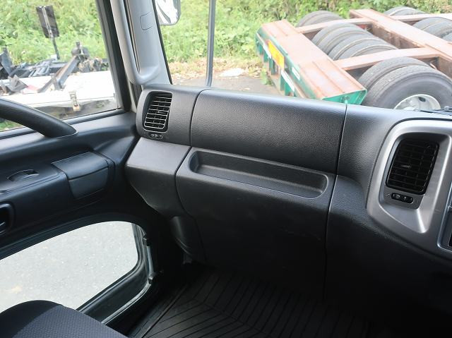 中古トラック 日野冷凍バン ＃13