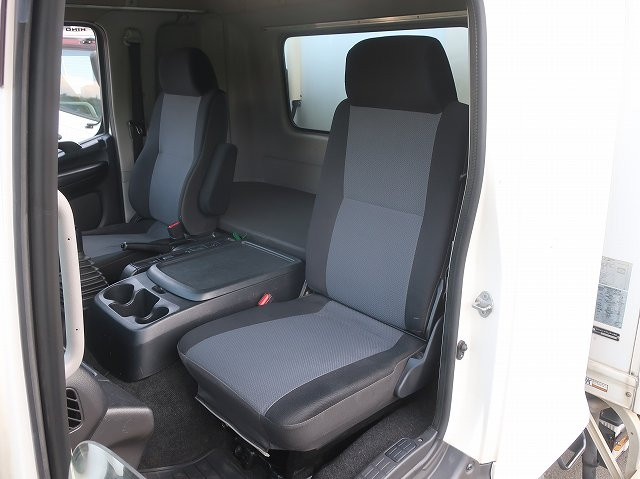 中古トラック 日野冷凍バン ＃22