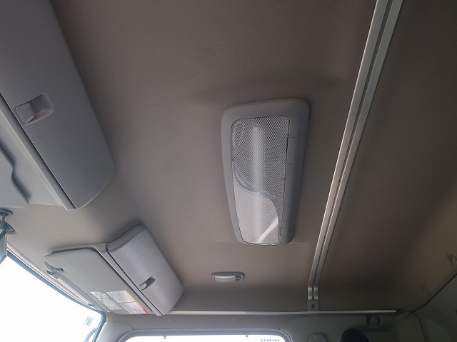 中古トラック 日野冷凍バン ＃24