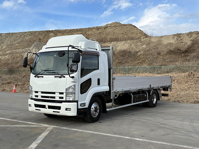 2013 Isuzu Forward, medium-sized flatbed truck, aluminum block, 6200cc standard, rear air suspension, 240 horsepower, aluminum wheels