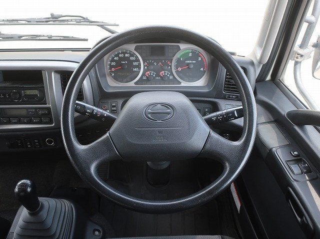 中古トラック 日野冷凍バン ＃16