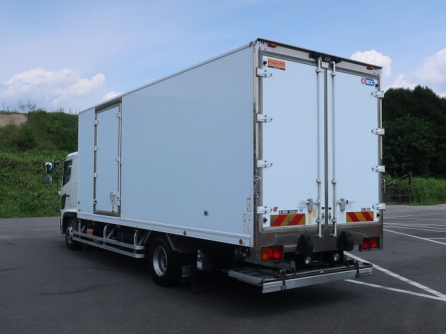 中古トラック 日野 レンジャー 中型冷凍バン