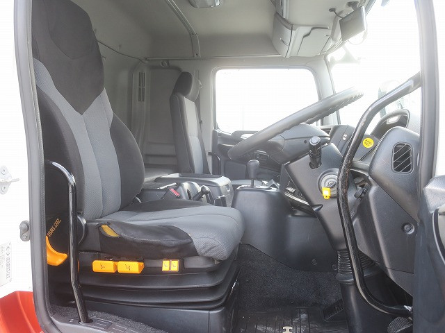 中古トラック 日野 プロフィア 大型平ボディアルミブロック