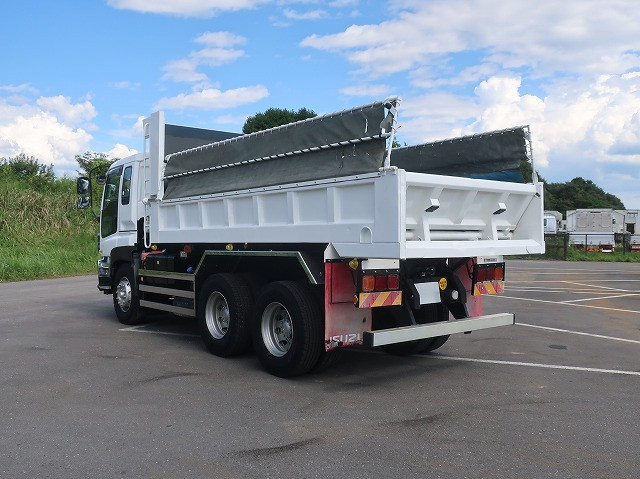 中古トラック いすゞダンプ ＃4