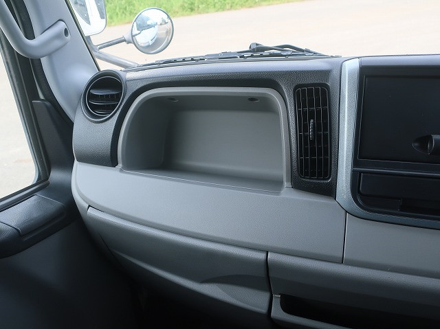 中古トラック 三菱ふそう冷凍バン ＃15