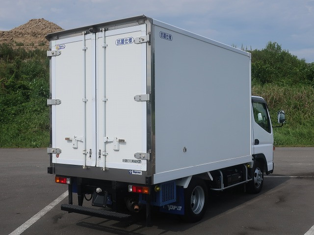 中古トラック 三菱ふそう冷凍バン ＃3