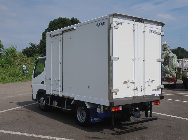 中古トラック 三菱ふそう冷凍バン ＃4