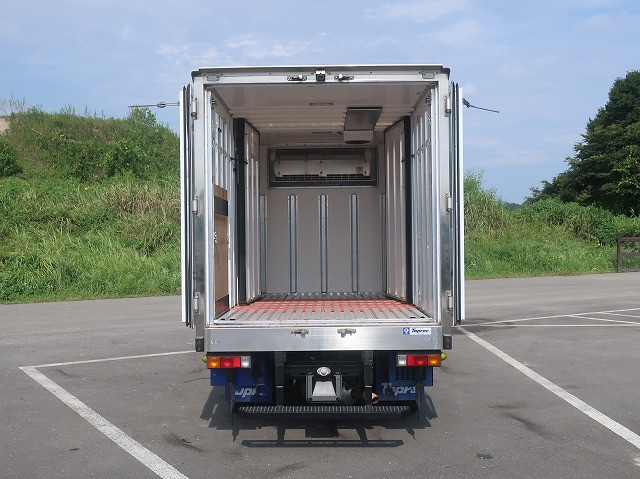 中古トラック 三菱ふそう冷凍バン ＃5