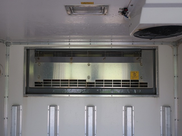 中古トラック 三菱ふそう冷凍バン ＃6