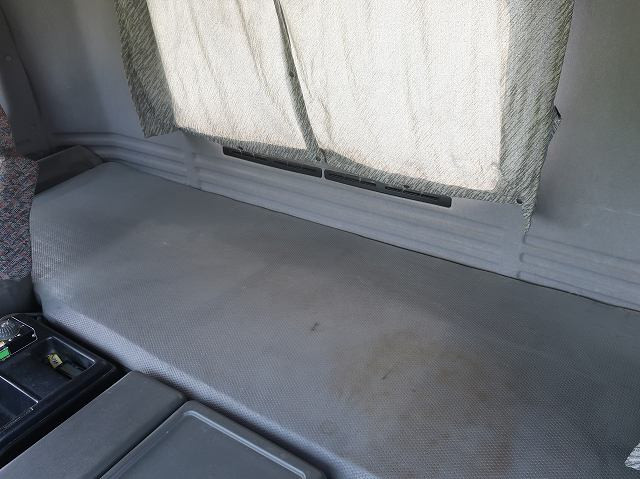 中古トラック いすゞコンクリートミキサー車 ＃23