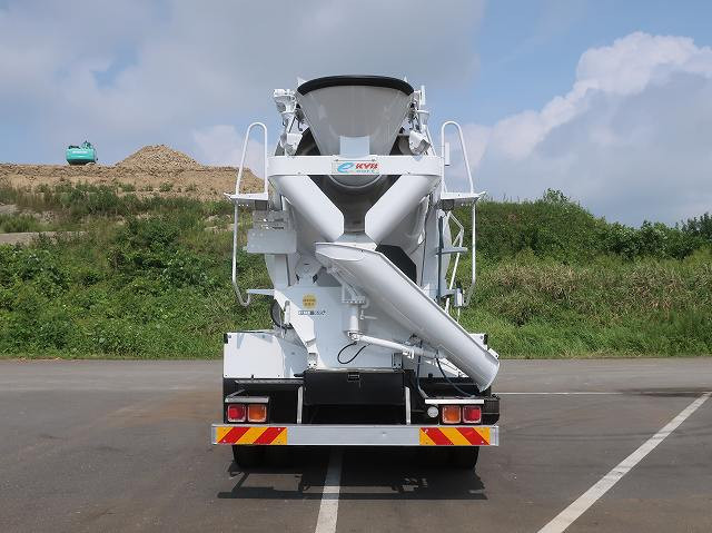 中古トラック いすゞコンクリートミキサー車 ＃5