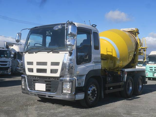 中古トラック いすゞコンクリートミキサー車
