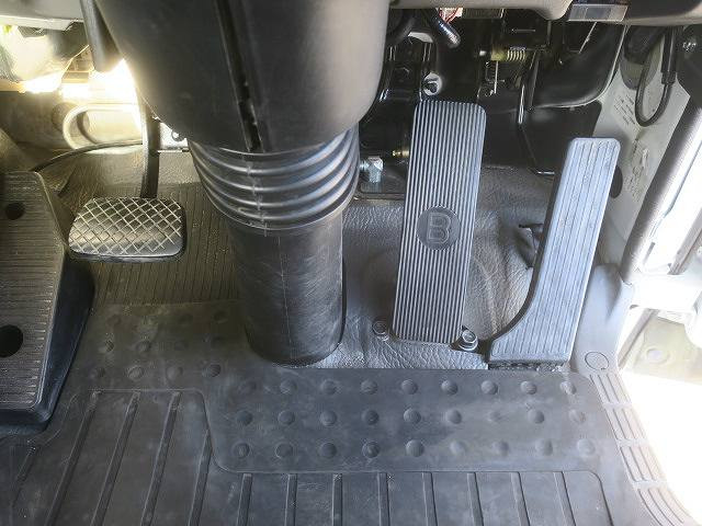 中古トラック いすゞコンクリートミキサー車 ＃23