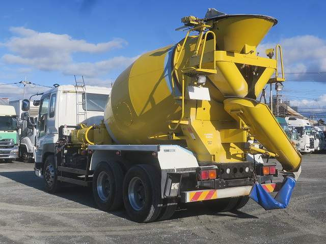 中古トラック いすゞコンクリートミキサー車 ＃4